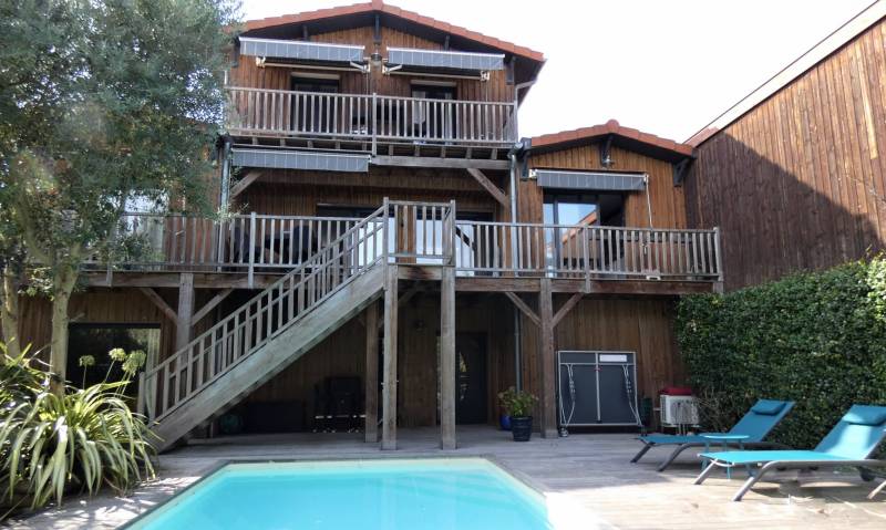 Grande maison ossature bois avec piscine et jardin Port LA TESTE DE BUCH -  Agence immobilière La Teste-de-Buch - Coast immobilier
